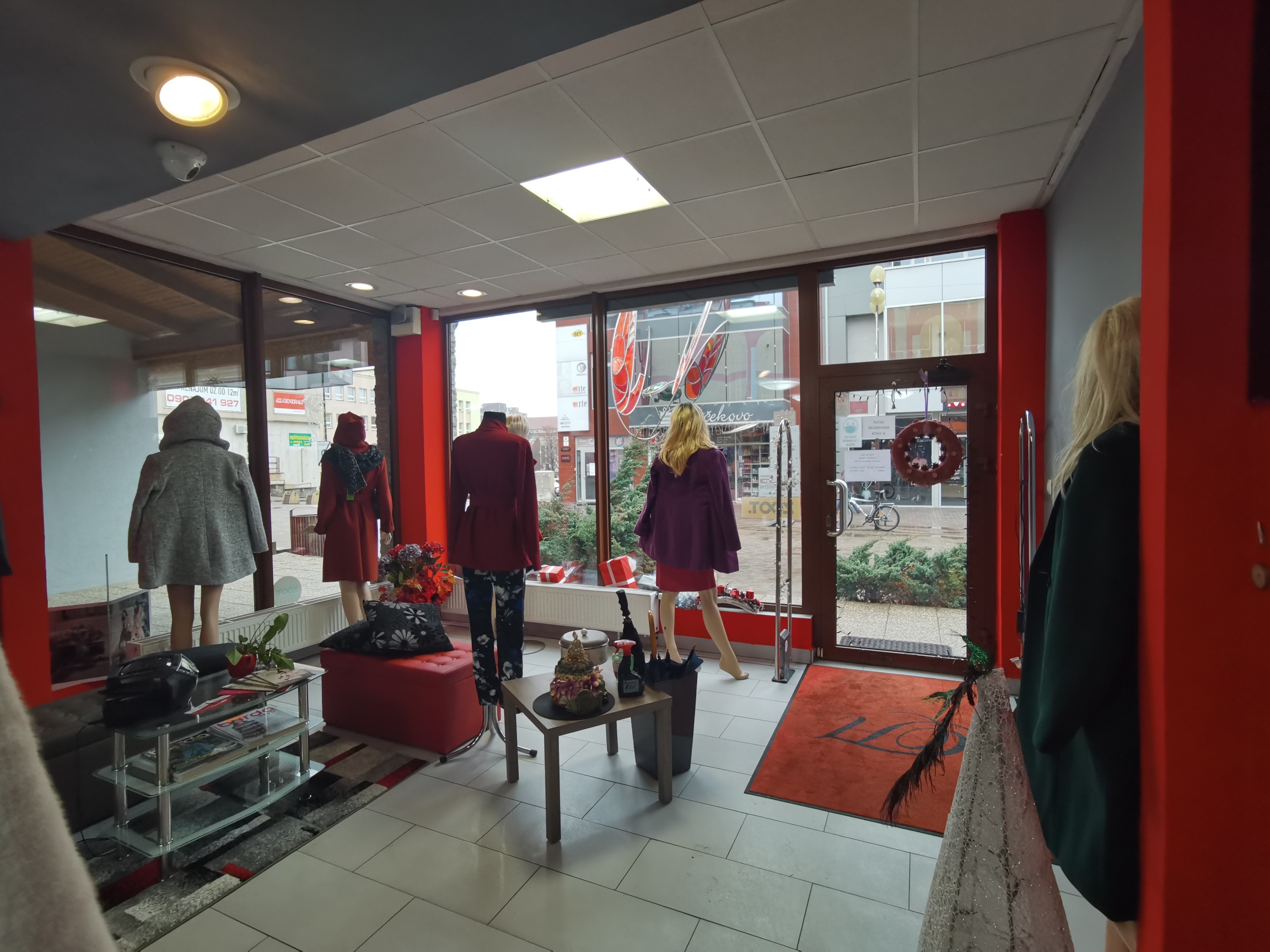 OBCHODNÝ PRIESTOR 81 m2, POPRAD - CENTRUM