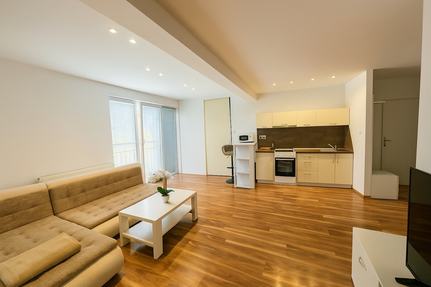 Podkrovie v srdci mesta: moderne zariadený 2-izbový byt, Žilina - Staré mesto, Cena: 193.900€