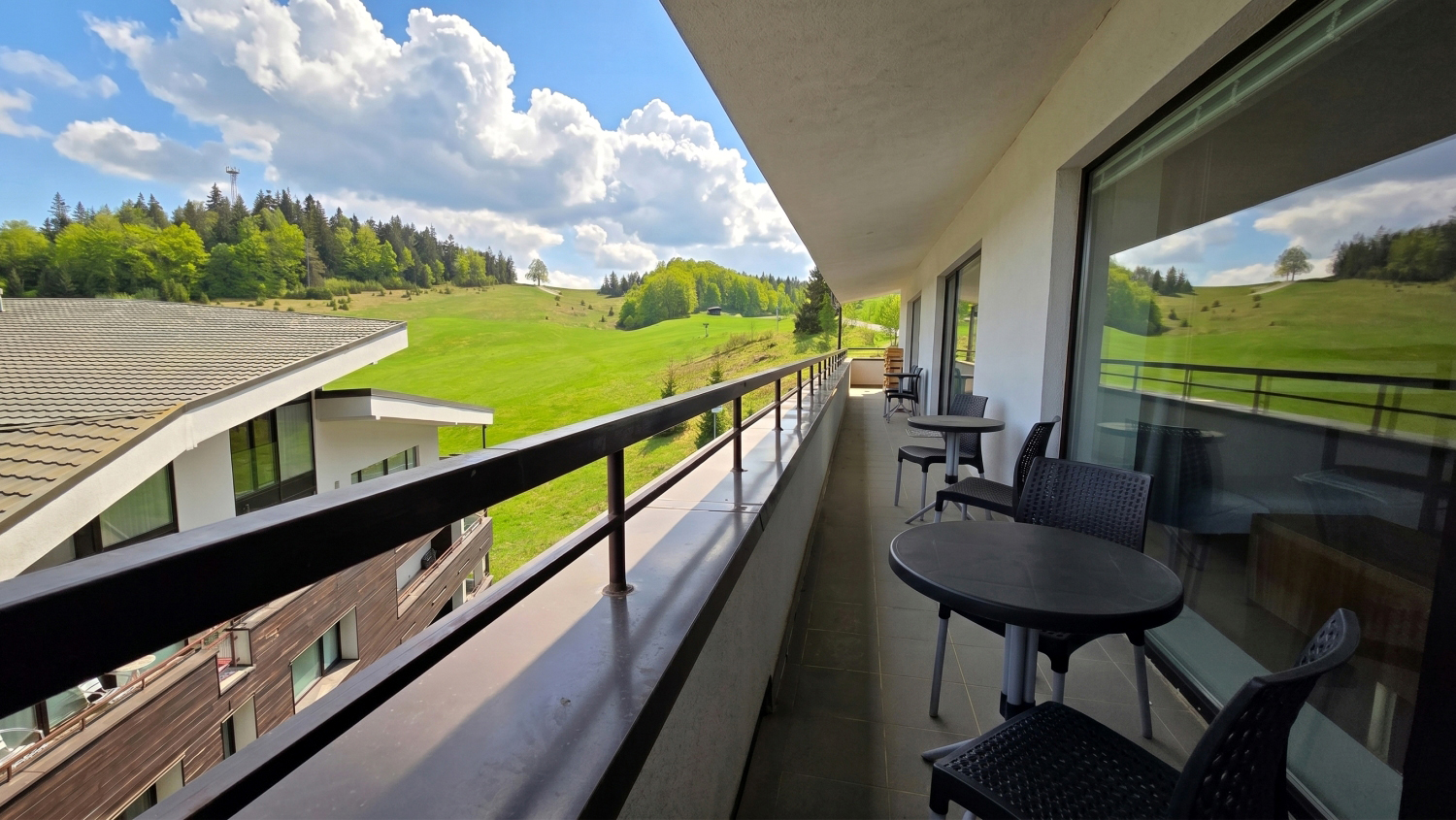 Hotový byt na horách: 3 izby, XXL terasa 34 m², krb, Donovaly, Cena: 299.900€