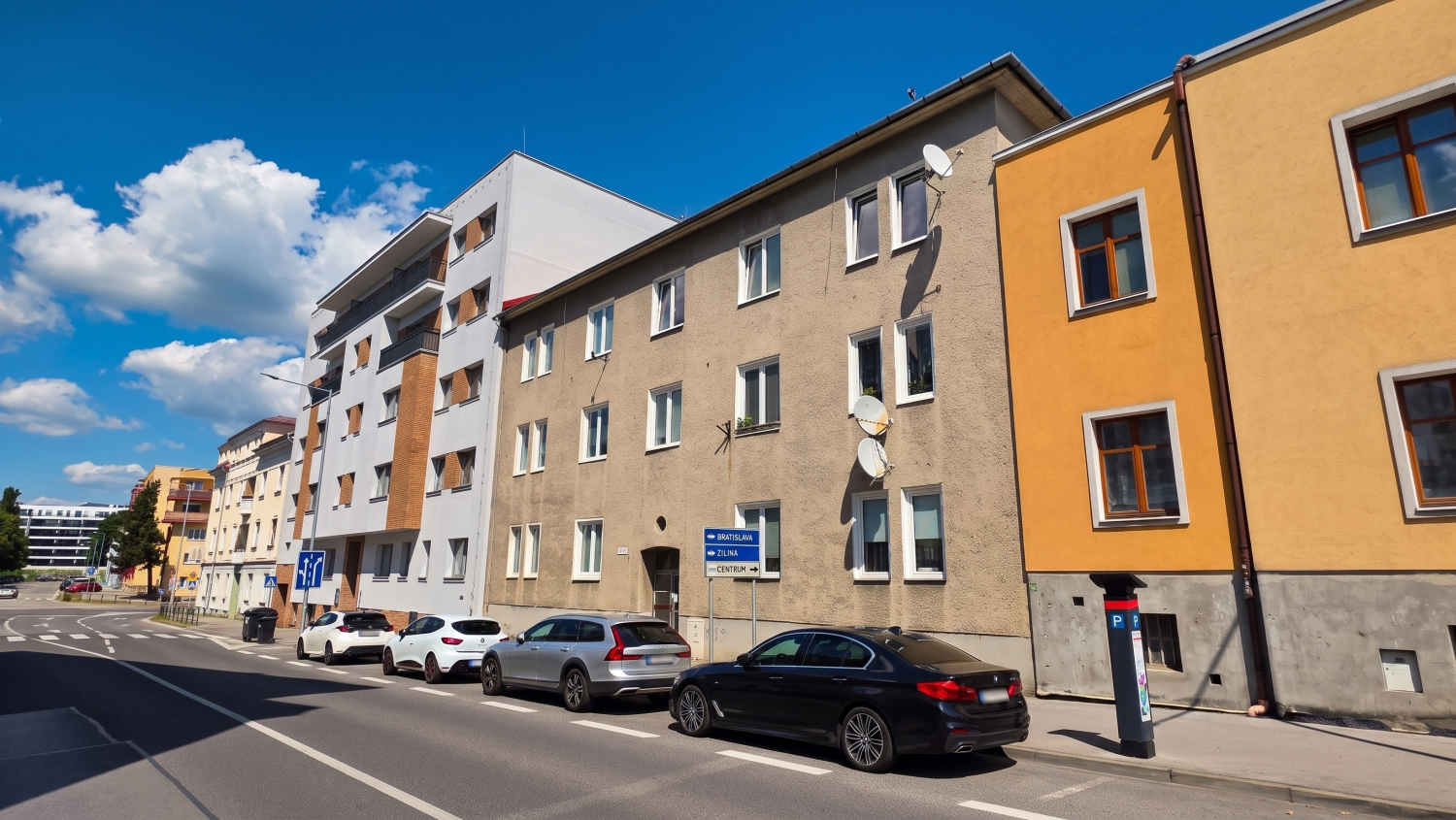 Vysoké stropy a veľké izby: 3-izbový byt v historickom centre, Žilina - Staré mesto, Cena: 209.990€